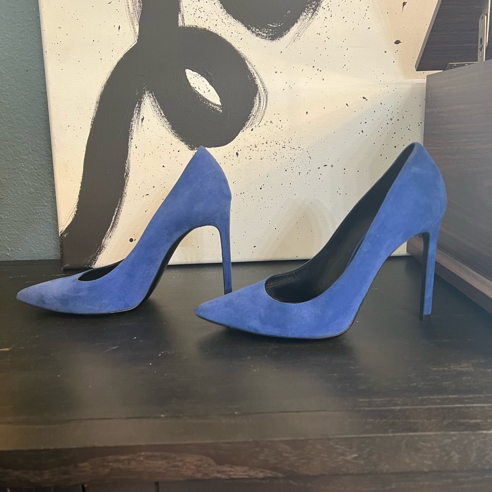 Saint Laurent Blue Seude Heels - Picture 5 of 9